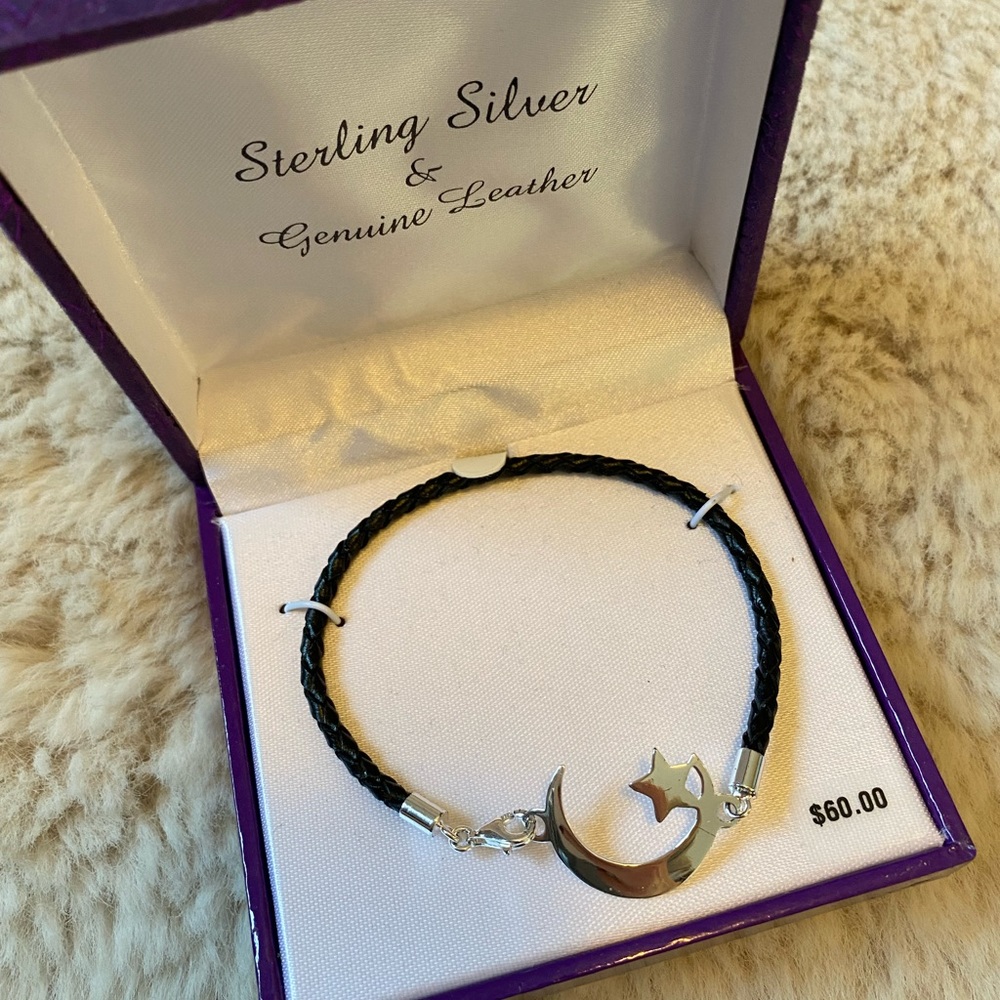 *BRAND NEW* Sterling silver star/moon bracelet 🌙